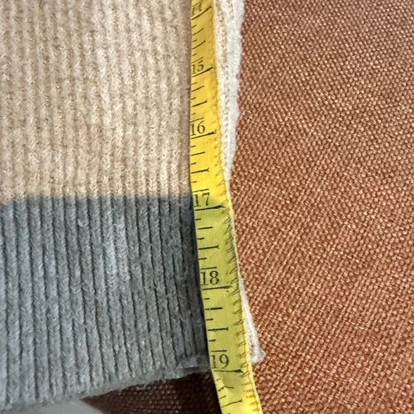 Altar'd State Cream Button-Front V-Neck Cardigan - Picture 5 of 5